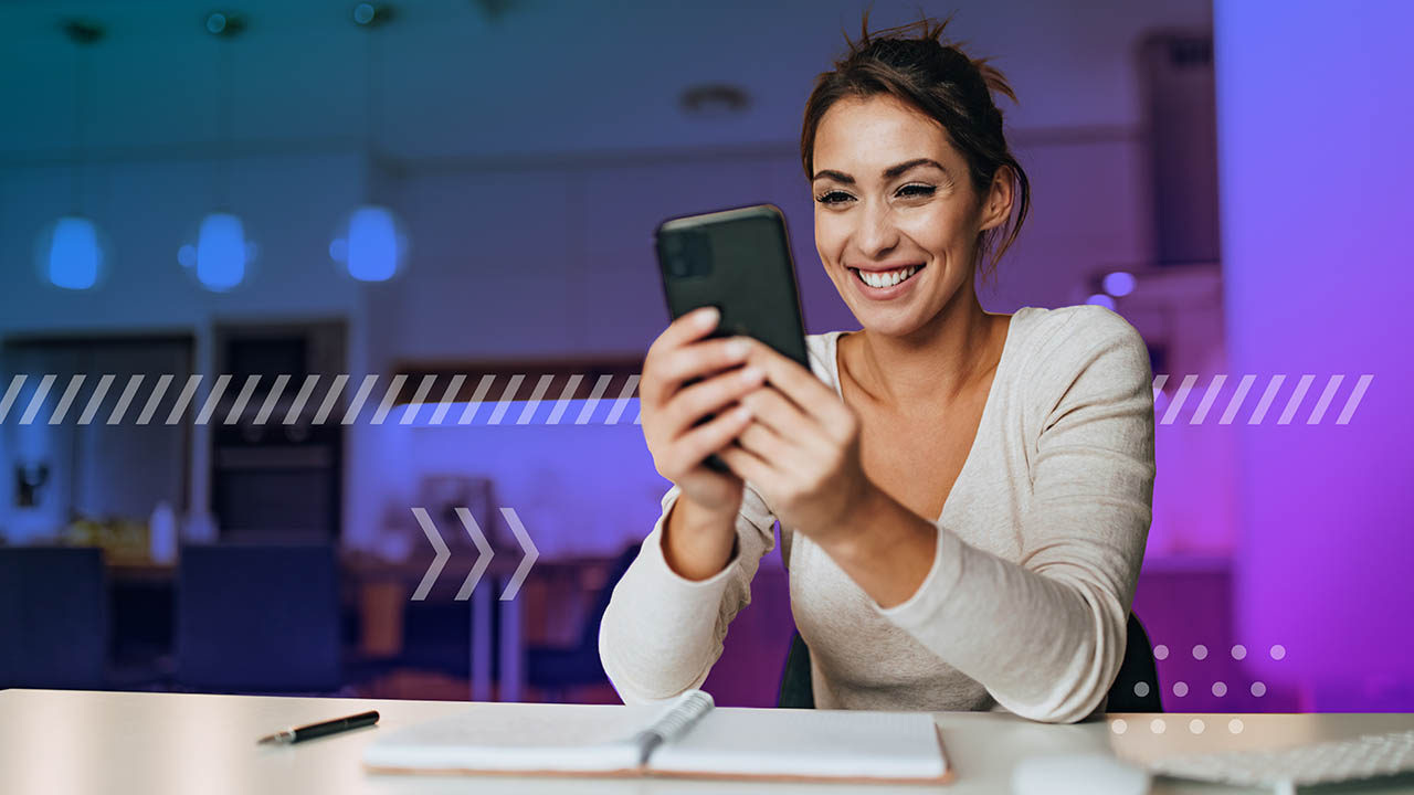 Using mobile phone at work, taking break.